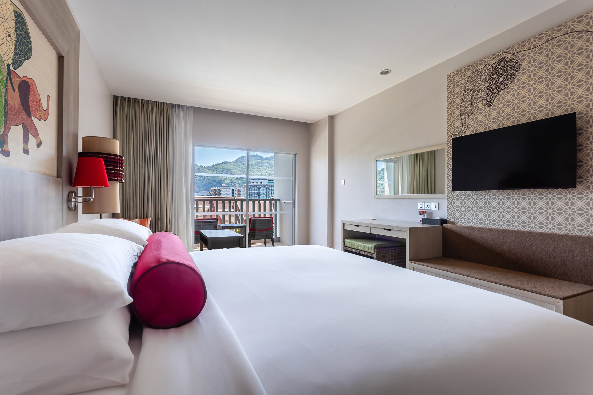 ramada-phuket-deevana-premier-room