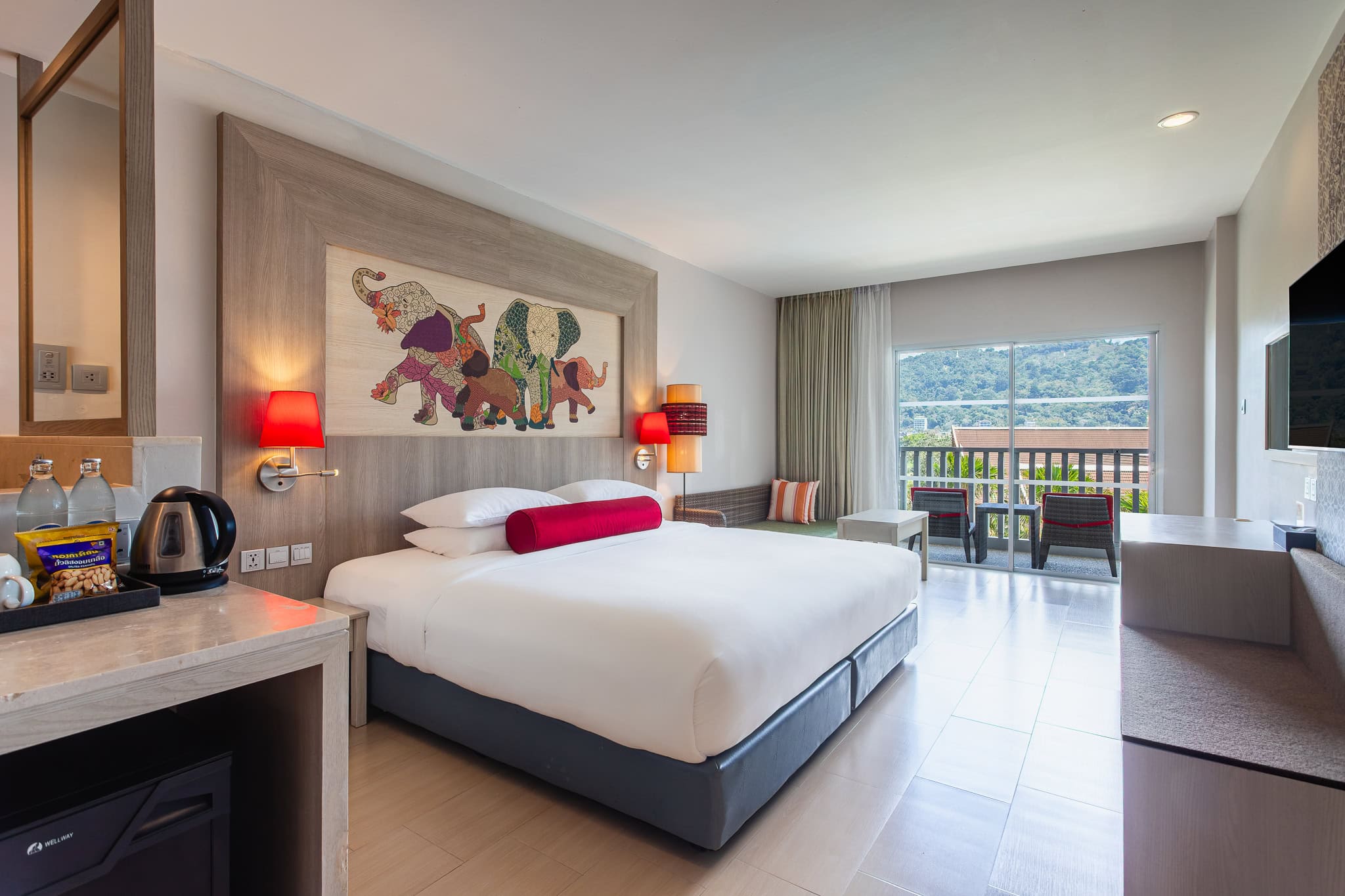 ramada-phuket-deevana-premier-room