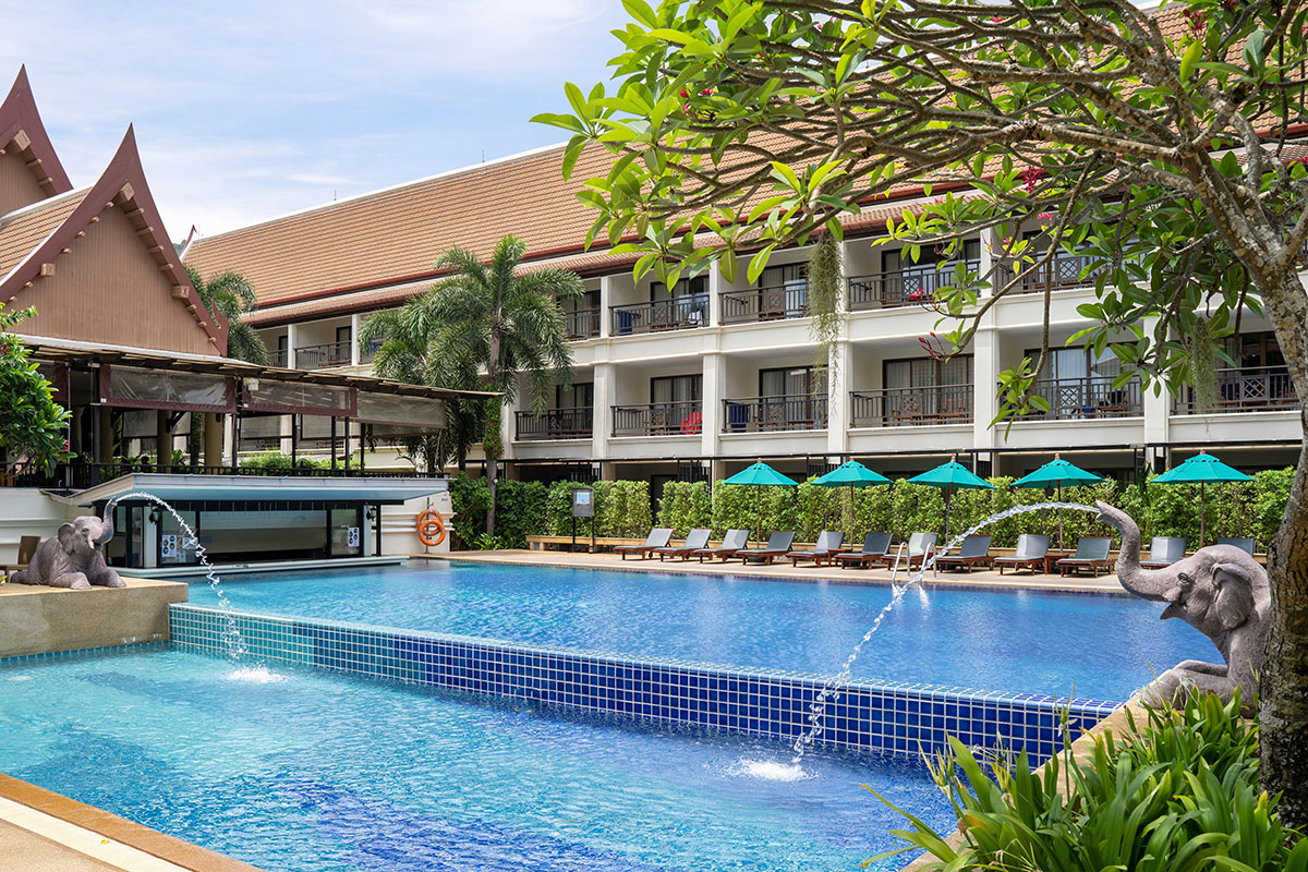 Deluxe Pool - Deevana Patong Resort & Spa