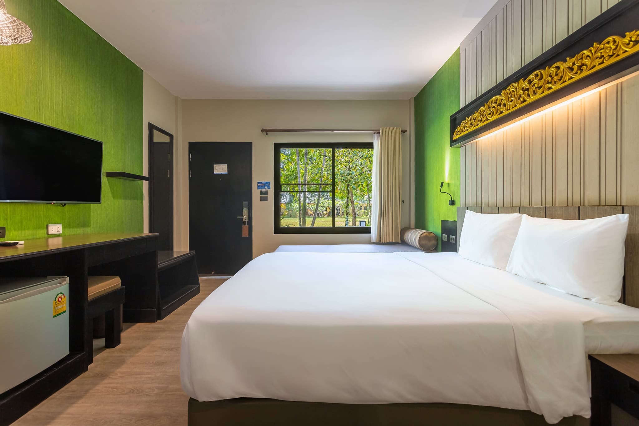 deevana-patong-resort-superior-room02 deevana-patong-resort-superior-room02