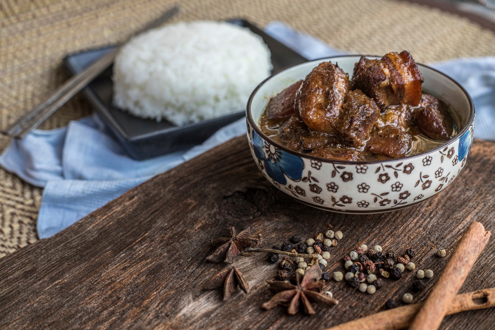 Moo hong with rice – one of the best dishes you should order at any restaurant in Phuket Moo hong with rice - one of the best dishes you should order at any restaurant in Phuket