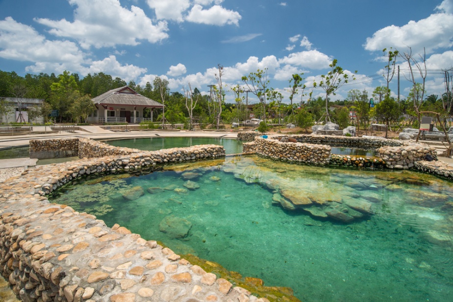 น้ำพุร้อนกระบี่ที่สวยงามตระการตา เหมาะกับการแวะมาท่องเที่ยว